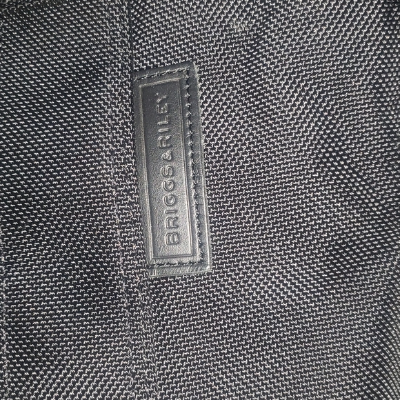 Briggs and Riley - Picture 2 of 8